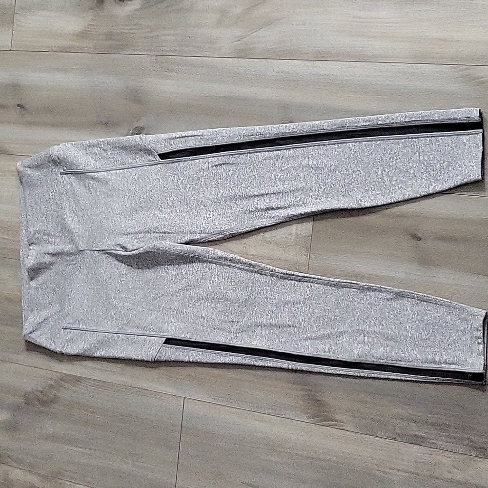 VS PINK active leggings